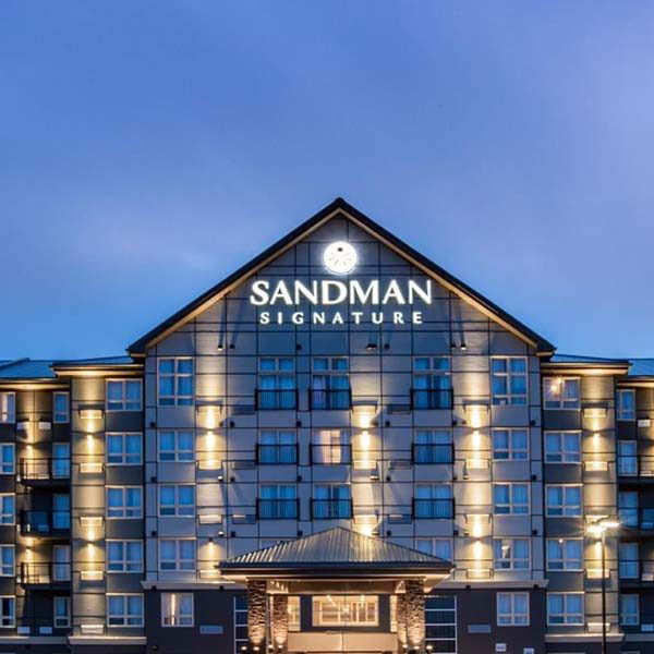 squamish arts sandman hotel
